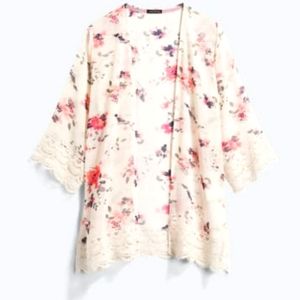 Laria Crochet Trim Open Front Woven XL